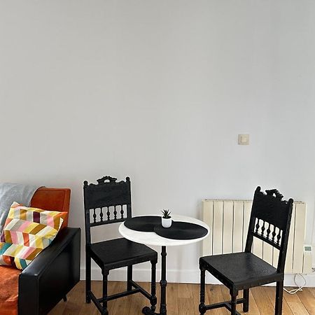 Charmant Studio Au Coeur Du 18E Appartement Parijs Buitenkant foto