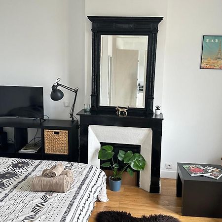 Charmant Studio Au Coeur Du 18E Appartement Parijs Buitenkant foto